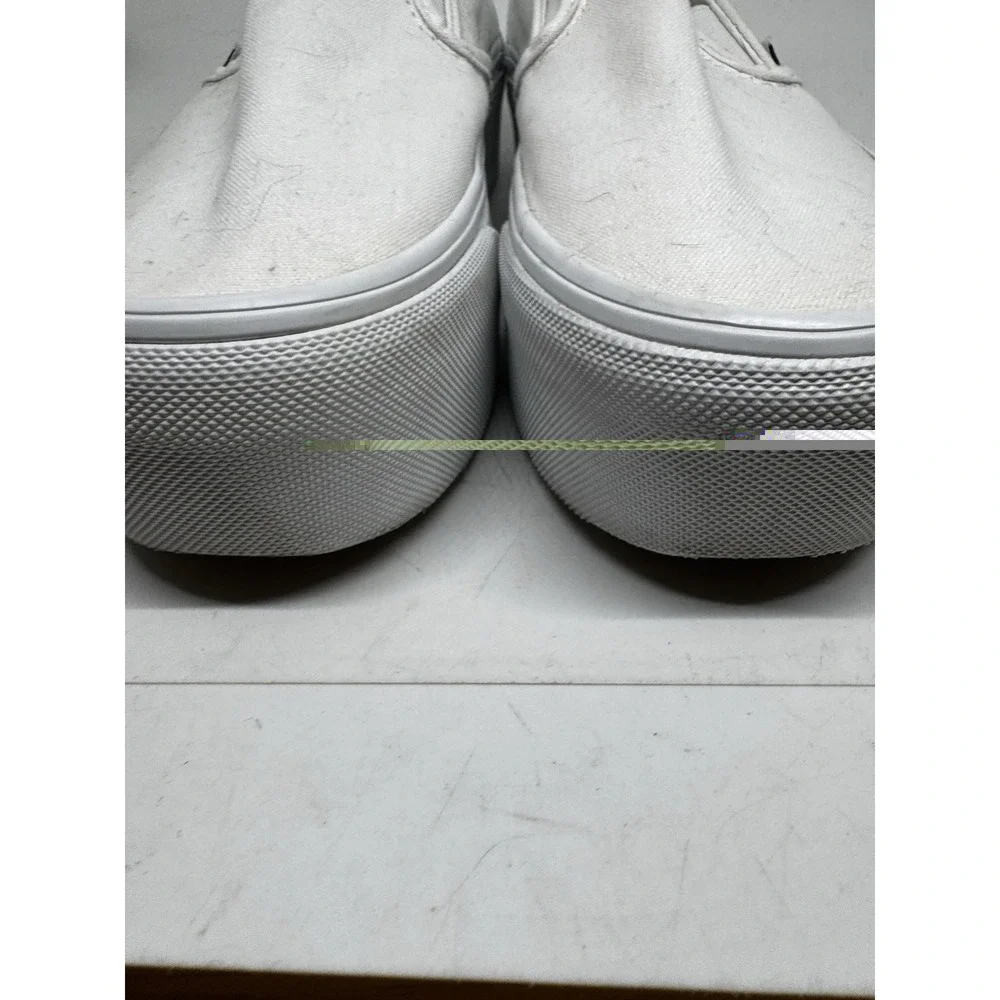 Women's Vans Size 5.5 White Platform Slip On EUC SB22